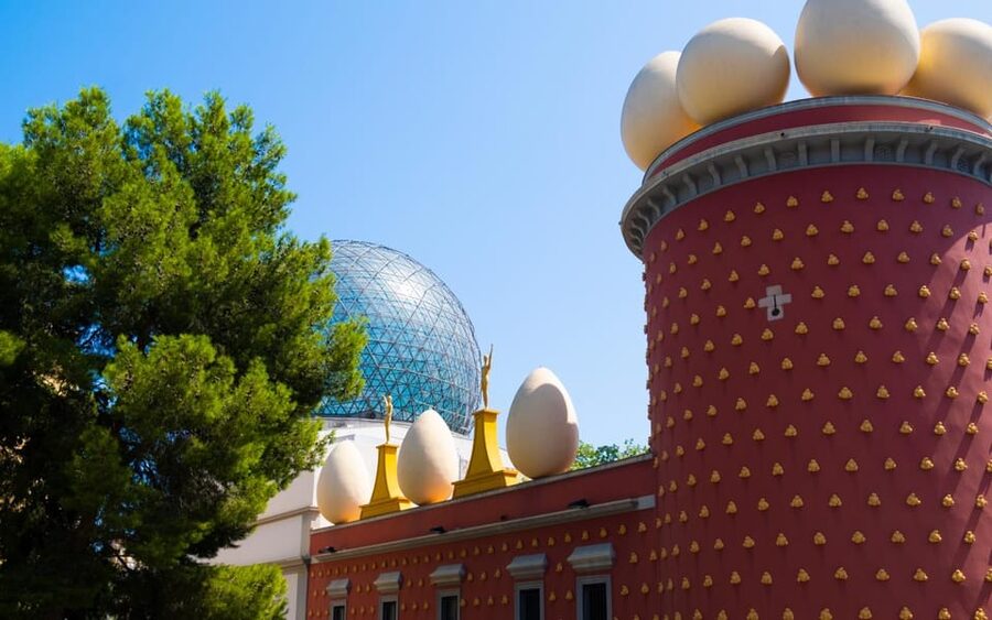 From Barcelona: Girona, Figueres, Dalí Museum, and Cadaqués - Key reasons this day trip works