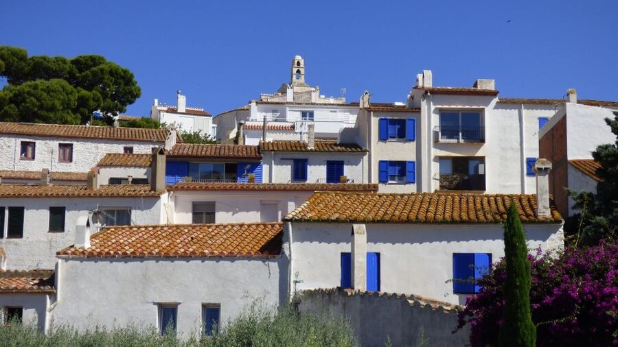 From Barcelona: Girona, Figueres, Dalí Museum, and Cadaqués - What you get for about $70: value that makes sense