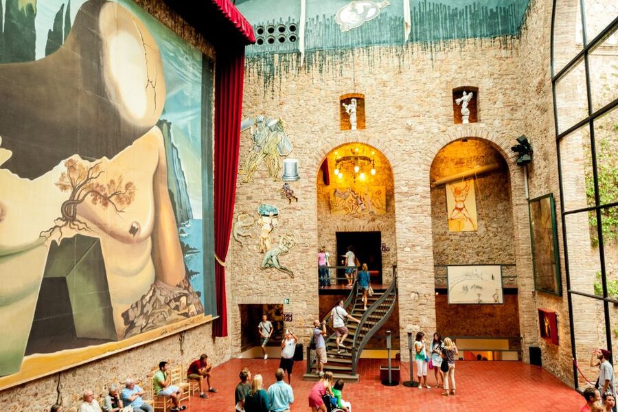 From Barcelona: Girona Guided Tour & Dalí Museum in Figueres - Game of Thrones filming in Girona: why the guide connection is more than trivia
