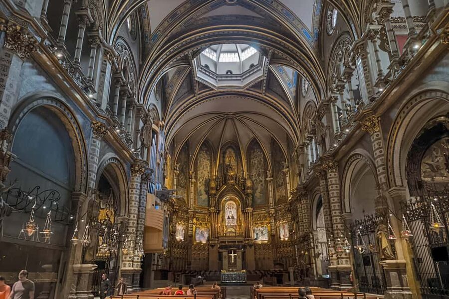 From Barcelona: Montserrat by Train, Cable Car and Cogwheel - The Ride Out: Electric Train Time That Gets You Oriented