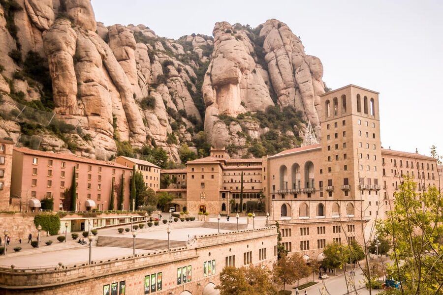 From Barcelona: Montserrat Half-Day Wine and Tapas Trip - Price, time, and whether $105 feels fair
