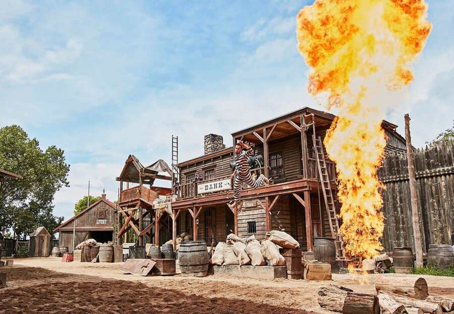 From Barcelona: PortAventura Theme Park Ticket & Transfer - Straight-in park entry: why transfers add value
