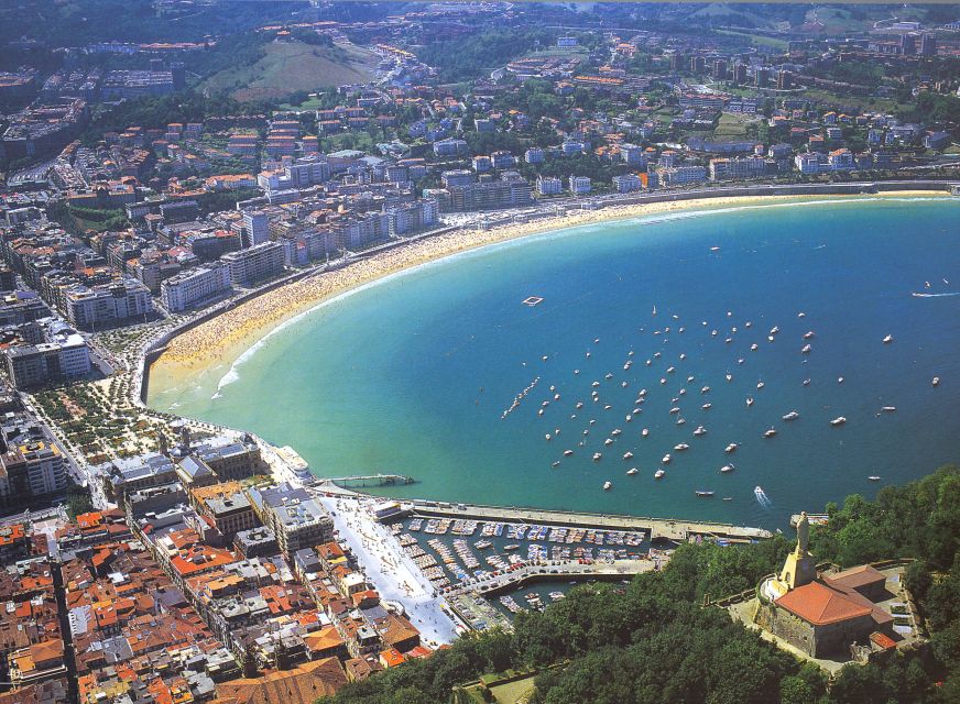 From Bilbao: Biarritz, Saint Jean de Luz, San Sebastian Tour - Saint-Jean-de-Luz: Narrow streets, port energy, and a slower stroll
