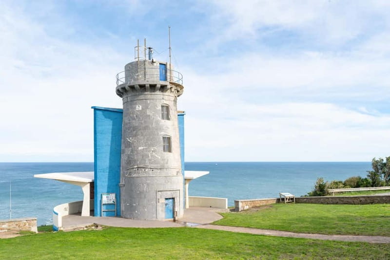 From Bilbao: Gaztelugatxe, Mundaka, and Guernica Tour - Why a bilingual guide makes this loop better than DIY