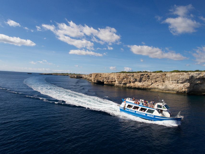 From Cala Galdana: 2-Hour Glass-Bottom Boat Trip - The cruise segment: Cala Mitjana and Cala Mitjaneta