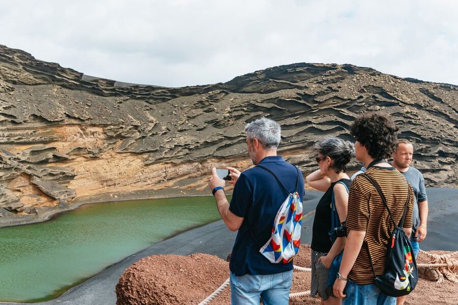 From Fuerteventura: Lanzarote Tour (with lunch included) - Pickup timing on Fuerteventura: plan your morning around it