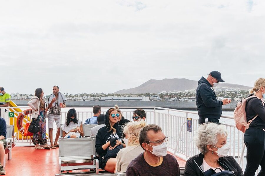 From Fuerteventura: Lanzarote Tour (with lunch included) - Guides and drivers: why names matter on this kind of day