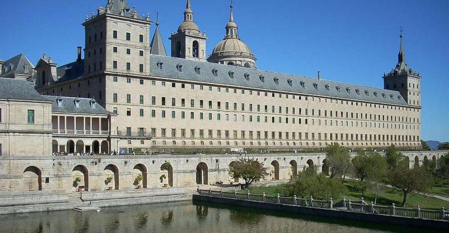 From Madrid: Escorial Monastery & Valley of the Fallen Trip - Quick hits before you go