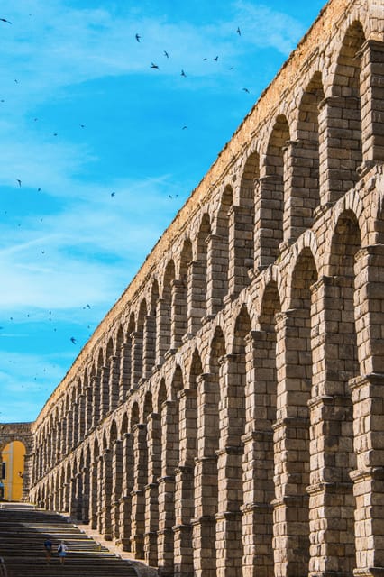 From Madrid: Guided Day Trip to Segovia and Toledo - Free time in Segovia: how to use it well