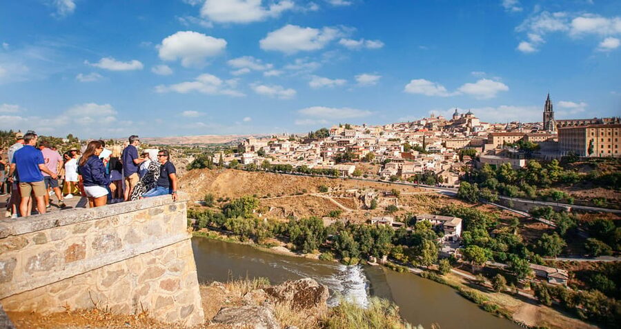 From Madrid: Guided Day Trip to Toledo by Bus - VIP wristband logic: priority access to seven main monuments
