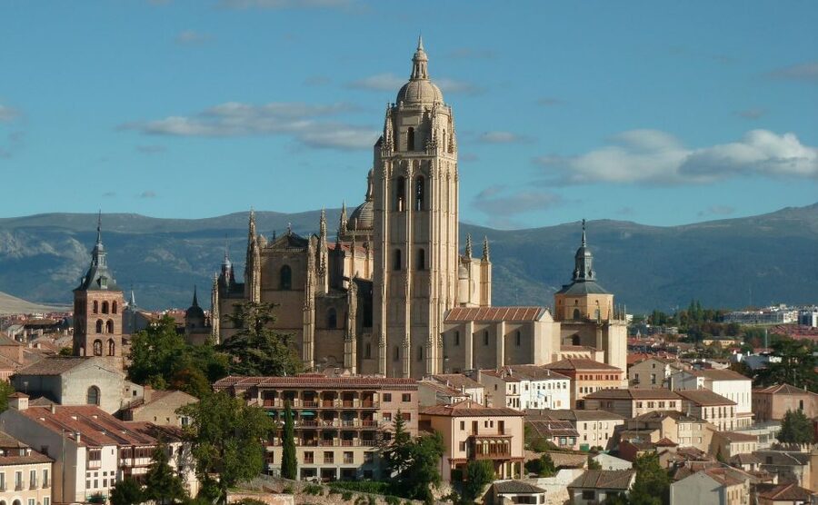 From Madrid: Segovia & Avila Day Trip with Optional Tickets - Who this tour suits best (and who should rethink it)
