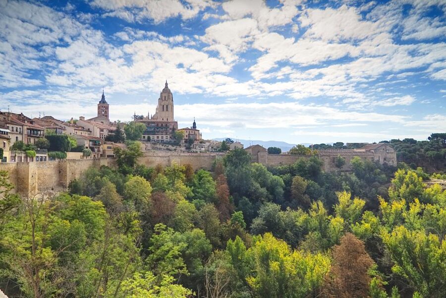 From Madrid: Segovia & Avila Day Trip with Optional Tickets - Segovia Cathedral and the Alcázar exterior: what you’ll actually see