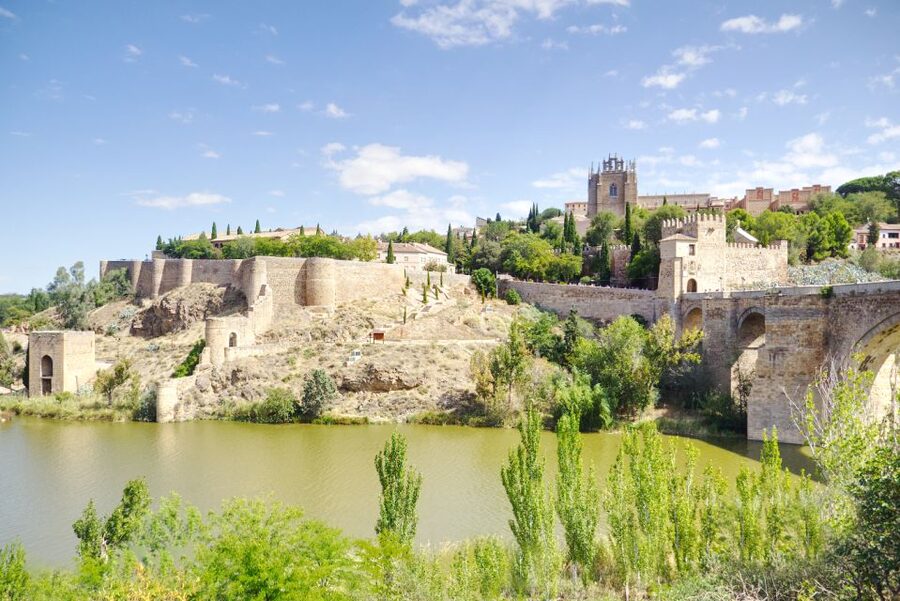 From Madrid: Toledo and Segovia Guided Day Trip - Key highlights to know before you go