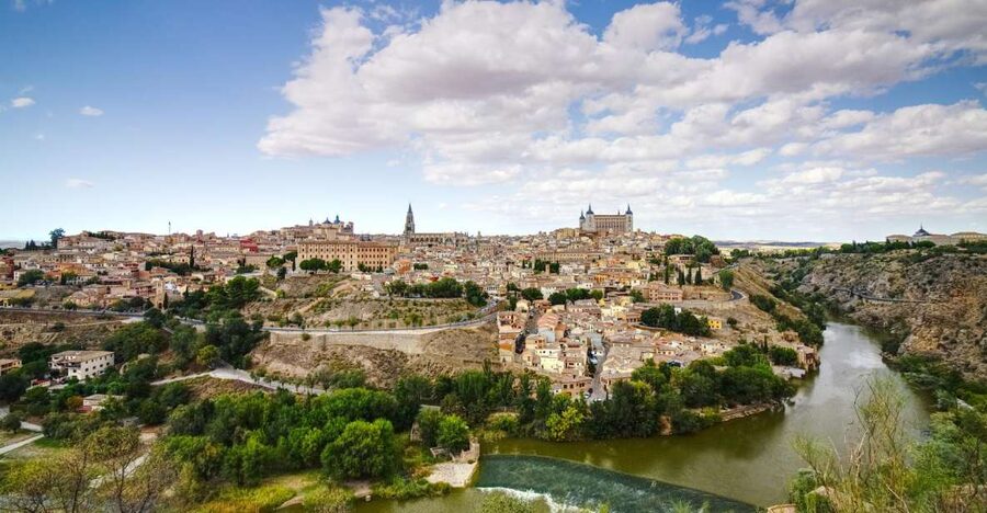 From Madrid: Toledo and Segovia Guided Day Trip - Toledo Meets Segovia: why this combo works