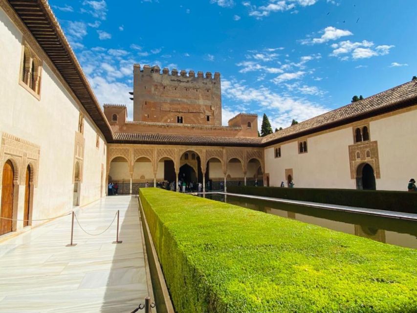 From Malaga: Alhambra Guided Tour with Entry Tickets - A Smooth Malaga-to-Alhambra Day, Without Ticket Headaches