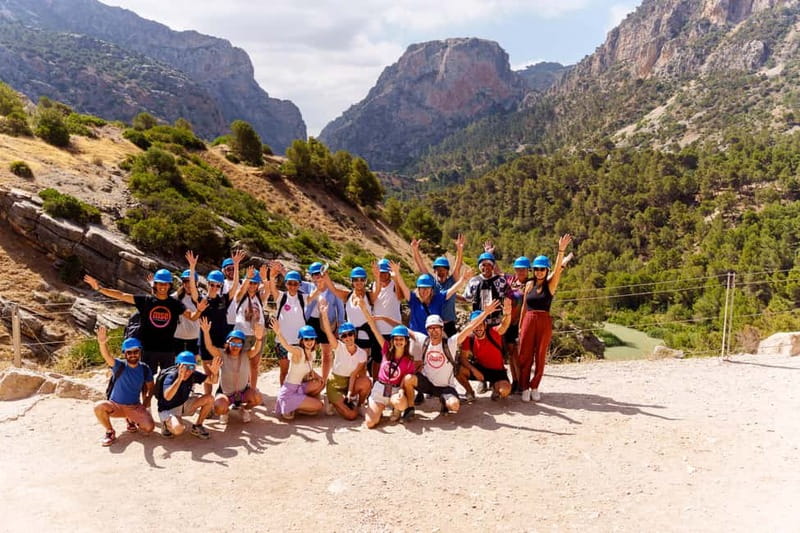 From Málaga: Caminito del Rey Day Trip & Guided Tour - Gaitanes Gorge: what you are seeing and how guides shape the experience