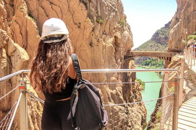 From Málaga: Caminito del Rey Day Trip & Guided Tour - What to pack and wear for a safe, stress-free day