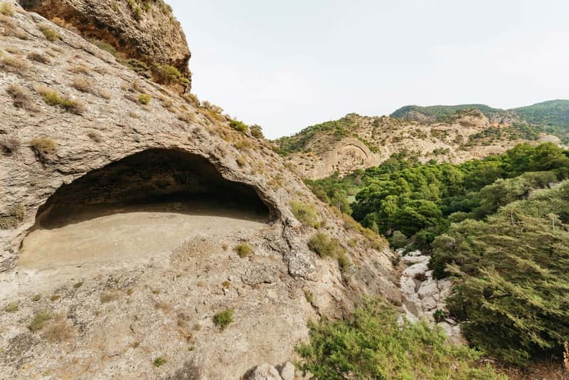 From Málaga & Costa del Sol: Caminito del Rey Guided Tour - The northern access point: tunnel, checkpoint, and helmets