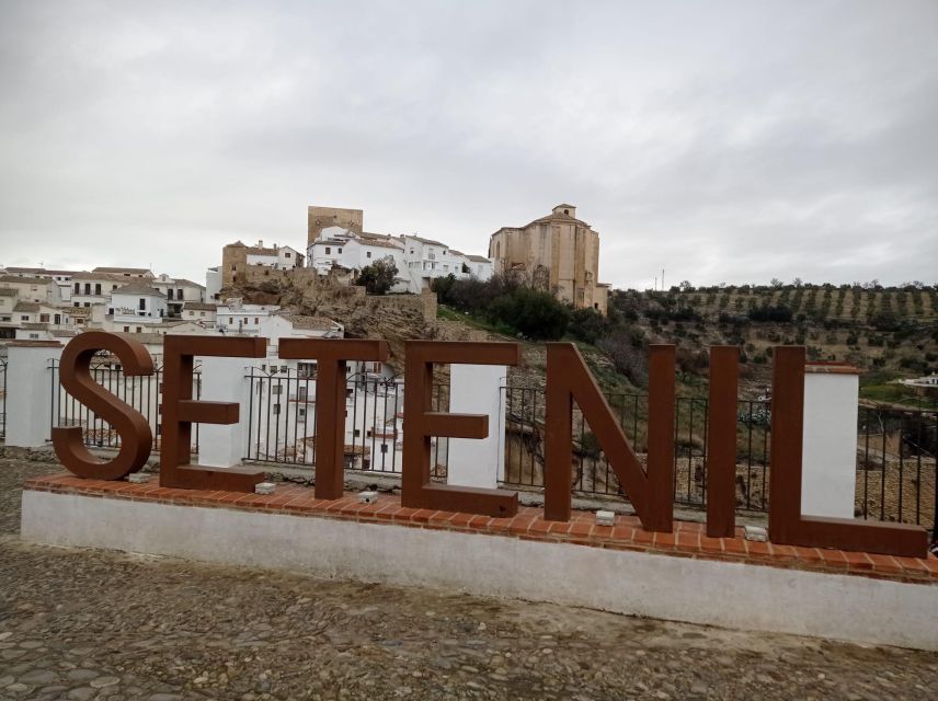 From Málaga: Ronda+Setenil de las Bodegas with Little Train - Old-town Ronda: mansions, Muslim-style lanes, and Santa María la Mayor