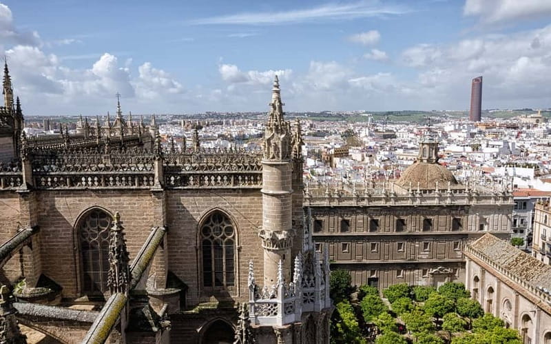 From Malaga: Seville Day Trip with Real Alcázar Tickets - Why a Seville day trip from Malaga actually makes sense