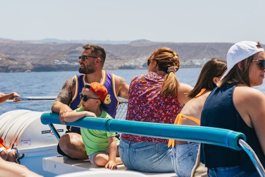 From Puerto Rico de Gran Canaria: Dolphin Watching Cruise - 2.5 hours at sea: how the search really works