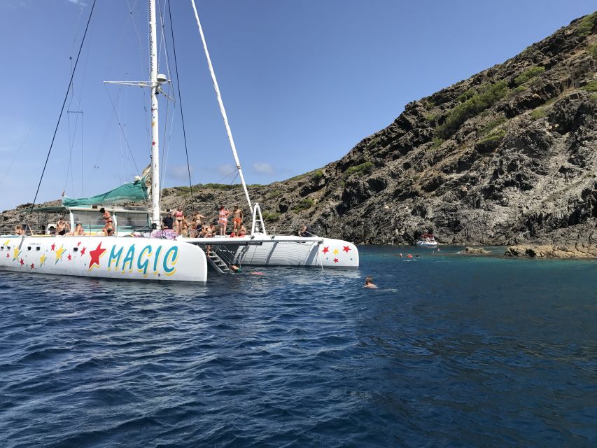 From Roses: Sailing Catamaran Cruise to Medes Islands - From Roses Dock to Medes Islands: the catamaran pace that fits