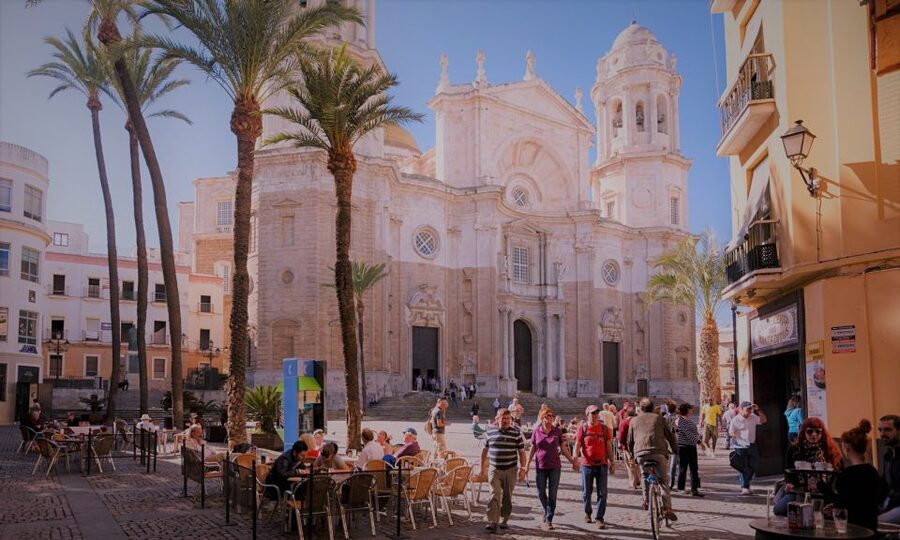 From Seville: Cadiz and Jerez de la Frontera Day Trip - Cadiz lunch and the old-city rhythm you can feel