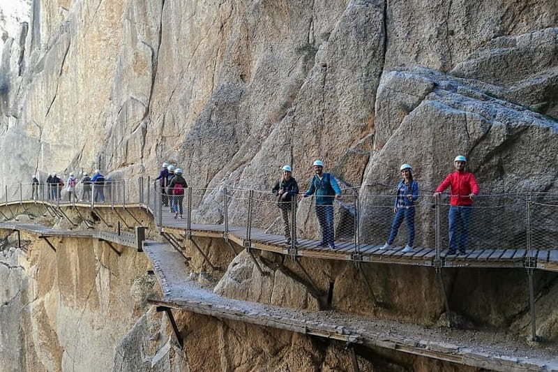 From Seville: Caminito del Rey Hike Day Trip - Guide Performance: Why the Walk Gets Better With the Right Voice