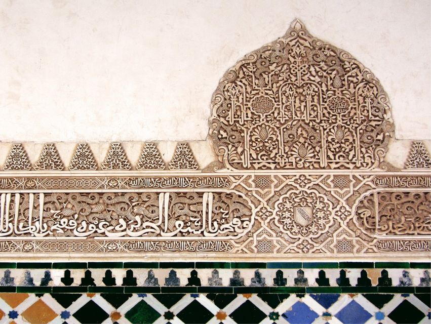 From Seville: Granada & Alhambra Tour with Optional Ticket - Nasrid Palaces: The Architecture Moment You Came For