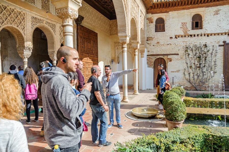 From Seville: Granada Day Trip Alhambra and Albaycin - Headphones, Audio, and Comfort: Small Details That Impact Enjoyment