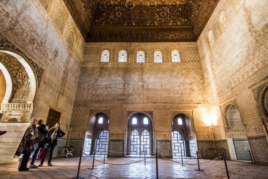 From Seville: Granada Day Trip with Alhambra and Albaicín - Jerez Wine Cellars: A Flavor Stop That Breaks Up the Day