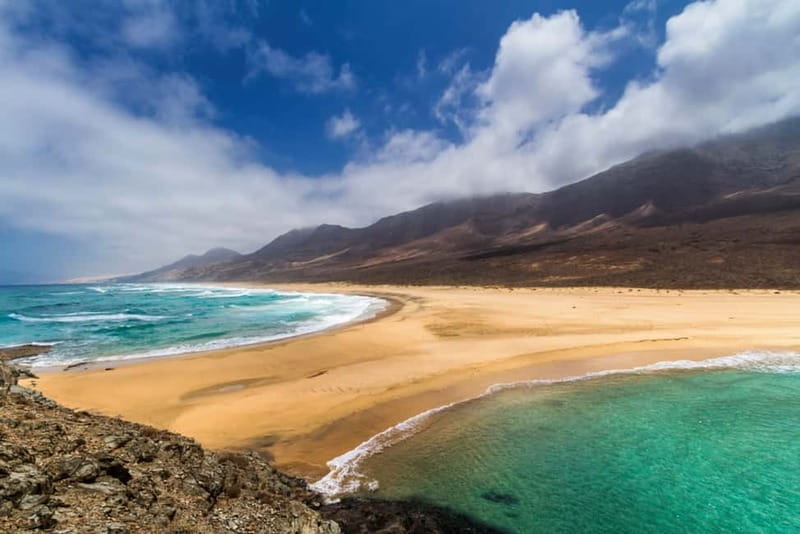 Fuerteventura: Cofete Beach and "Villa Winter" Tour - The drive experience: gravel road, twists, and guides with real confidence