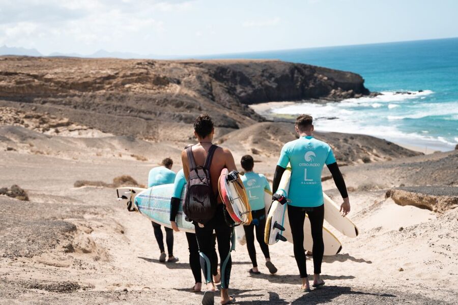 Fuerteventura: Surfing Lesson in the south of Fuerteventura - Going Into the Water: Wave Choice, Push-Ins, and Technique Tweaks