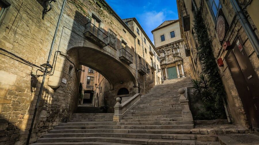 Girona and Figueres Full-Day Tour with Hotel Pick Up - Guides are the product here, from Gaspar to Ventura
