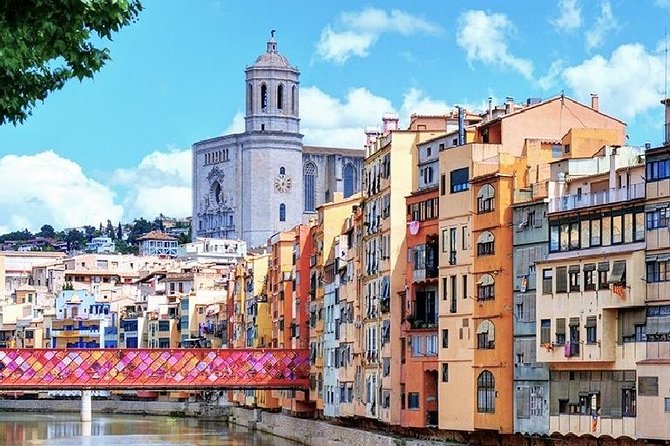 Girona & Costa Brava Private Tour and Hotel Pickup from Barcelona - Calella de Palafrugell: Waterfront Time and Lunch at Your Pace