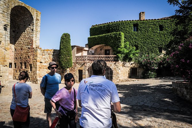 Girona & Costa Brava Small Group Tour From Barcelona with Paella! - Girona’s medieval trio: Cathedral, Jewish Quarter, Roman walls, plus more