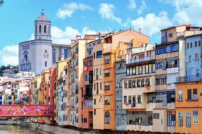 Girona & Costa Brava Small-Group Tour with Pickup from Barcelona - El Call, cathedral time, and the extra-pay choices in Girona