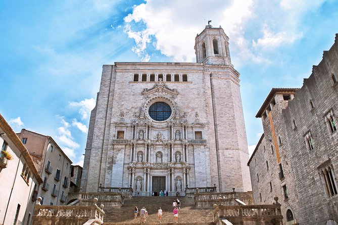 Girona & Dali Museum Small Group Tour with Pick-up from Barcelona - What You’re Really Getting: Girona plus Dalí, tightly timed
