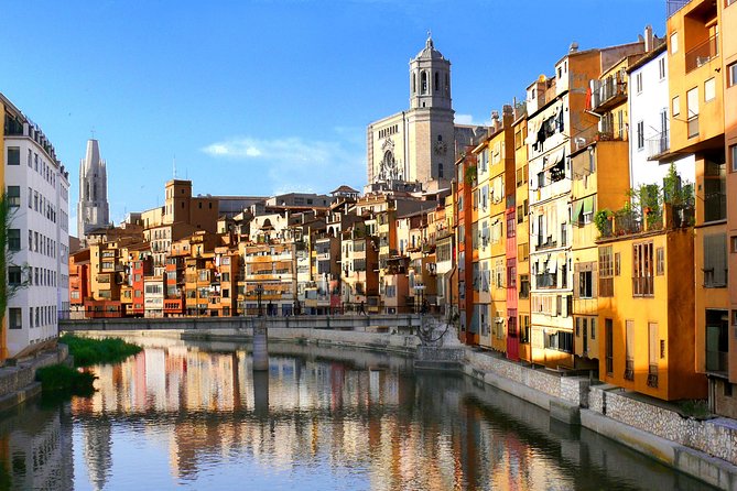 Girona & Dali Museum Small Group Tour with Pick-up from Barcelona - Girona Old Town walk: El Call, walls views, and the cathedral area