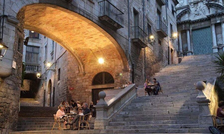 Girona: Game of Thrones Small Group Tour - Cathedral of Santa Maria and the Baroque Facade Moment