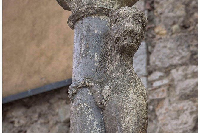Girona History and Legends Tour Small Group from Girona - Stop 2: Pont de les Peixateries Velles and the Onyar River Photospots