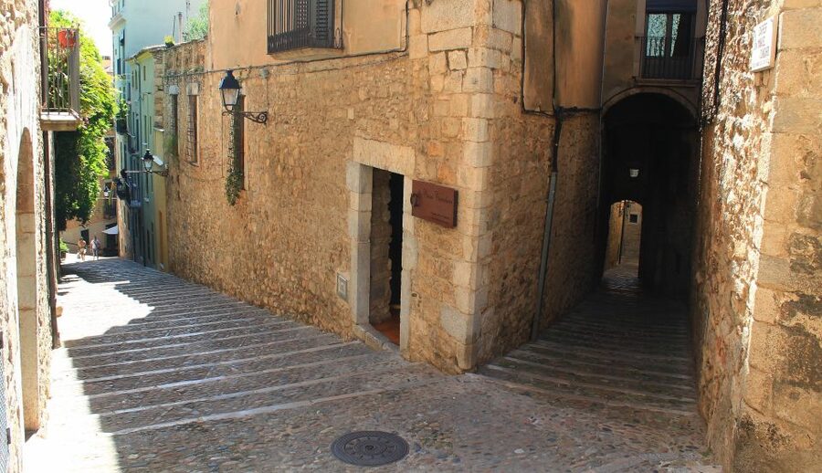 Girona: Small Group Walking Tour - Key highlights worth your attention