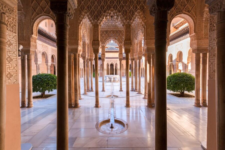 Granada: 3-Hour Alhambra and Generalife Gardens Guided Tour - Why this Alhambra tour is worth paying for