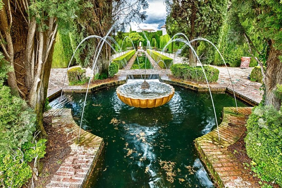 Granada: 3-Hour Alhambra and Generalife Gardens Guided Tour - Who this tour suits best