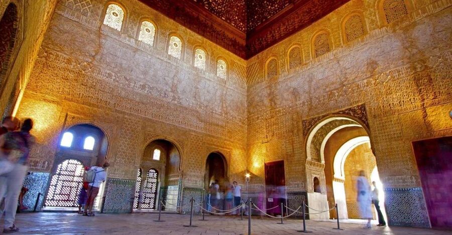 Granada: Alhambra and Nasrid Palaces Private Tour - Practical Details That Affect Your Experience