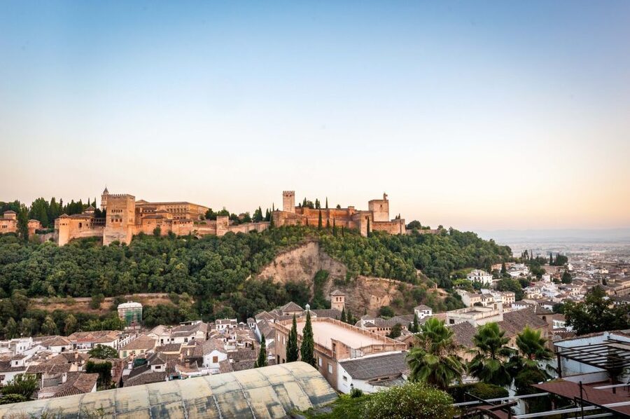 Granada: Alhambra Complex Guided Tour Options - Picking the right Alhambra option: full access vs lighter coverage