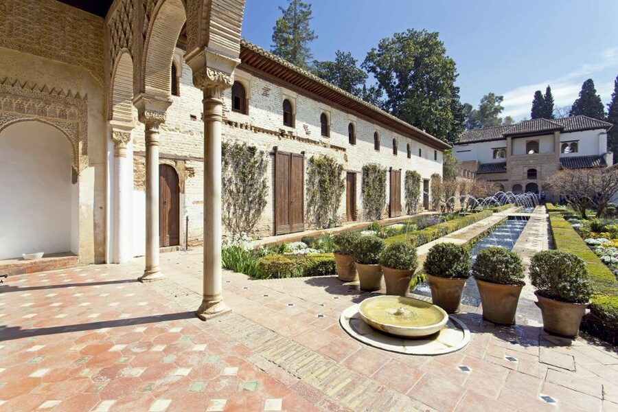 Granada: Alhambra Fast-Track Guided Tour - Alcazaba of the Alhambra: Fortress Vibes and Strategic Views