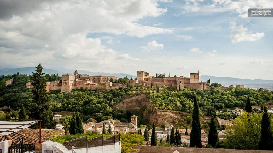 Granada: Alhambra Gardens and Generalife Ticket - Walking Time, Crowds, and Heat: The Real-Day Advice