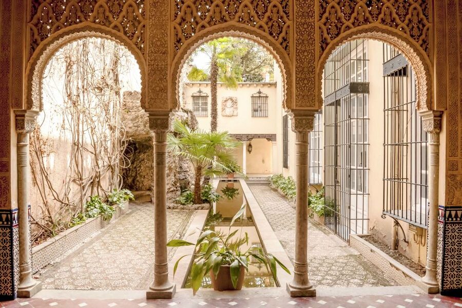 Granada: Alhambra & Gardens Tour w/Nasrid Palaces Option - Price and Value: What $35 Really Covers in Real Terms