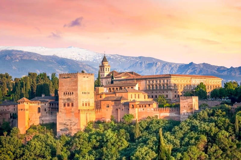 Granada: Alhambra & Gardens Tour w/Nasrid Palaces Option - If You Choose the Surroundings Option: Still Great, Just Different